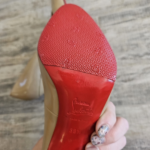 Authentic Christian Louboutin heels 38 1/2 - Picture 4 of 7